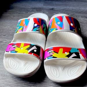 Classic Retro Resort Crocs